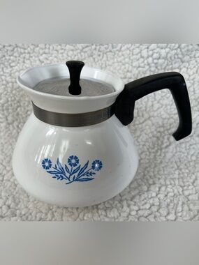 Blue Cornflower 6 Cup Tea Pot  Corning Ware Kettle With Lid Vintage